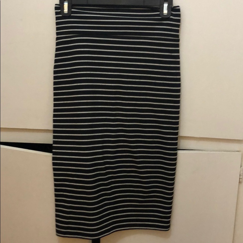 •Modest Stripe Skirt• - Picture 1 of 3